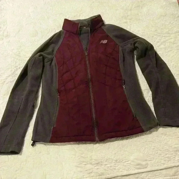 New Balance Soft Shell/Fleece |‎ Women’s Medium - Maroon/Black - Picture 1 of 5